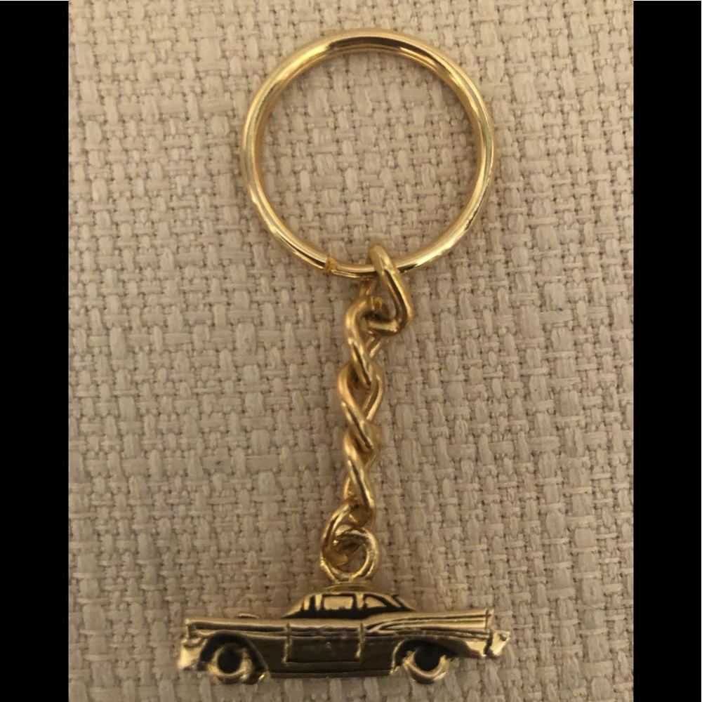 SOLD Small Gold Car Key Chain. - Picture 2 of 2